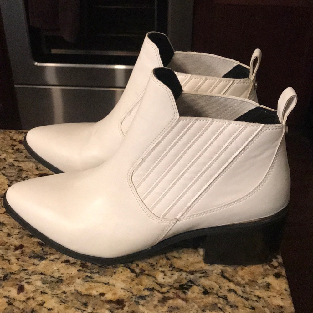 Melrose and Market booties